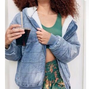 Aerie Blue Puffer Jacket with White Lining